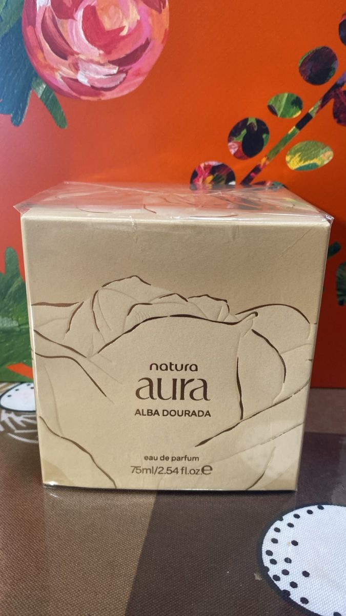 Perfume Feminino Aura Alba dourada 75ml