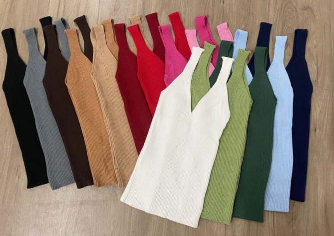 Regata Básica Tricô
Cores disponíveis: Branca, am