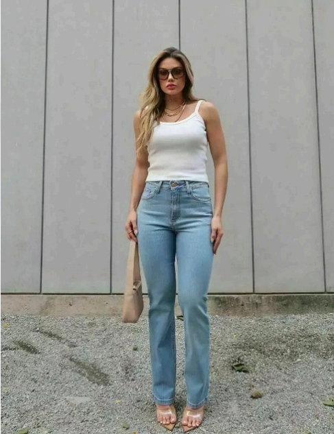 Calça Reta Jeans Dicollani
98%Algodão - 2%Elastan