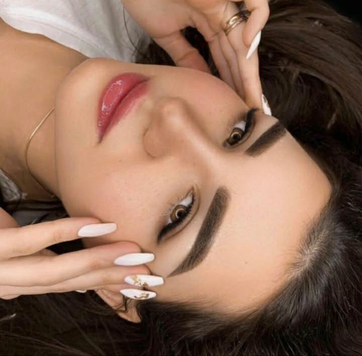 DESIGN DE SOBRANCELHAS BROWS